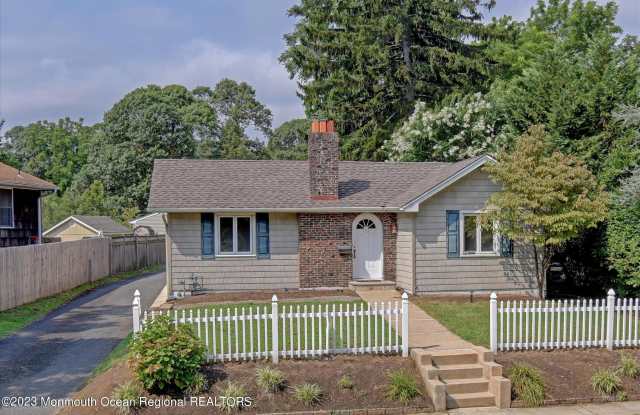 152 Monmouth Road