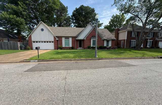 8142 Creekside Circle South