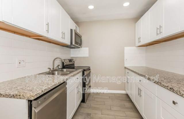 100 W Gary Drive