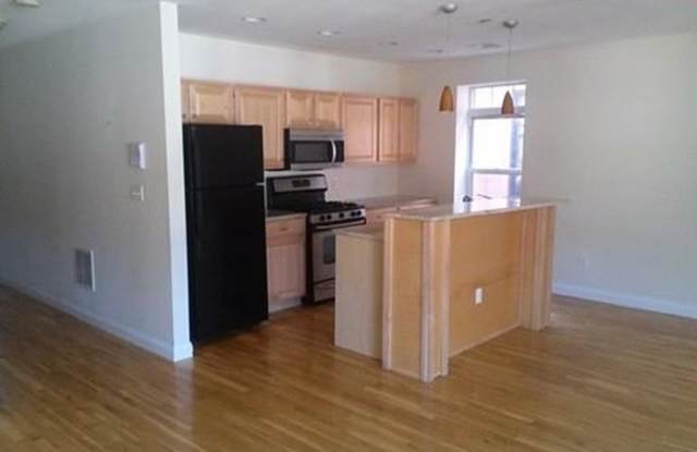 121 Homestead St