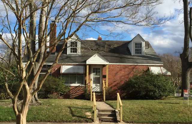 Charming 3 Bedroom Home in Bayview!