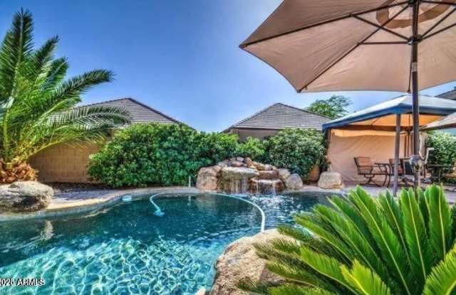 17239 W IRONWOOD Street