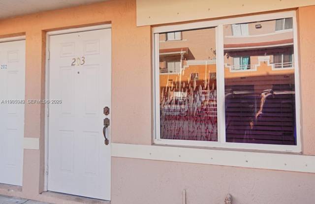 Photo of 37 W 11th St