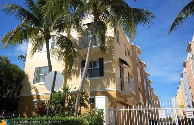 504 NE 7th Ave - 504 Northeast 7th Avenue, Fort Lauderdale, FL 33301