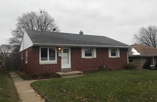 3351 E Whittaker Ave - 3351 East Whittaker Avenue, Cudahy, WI 53110