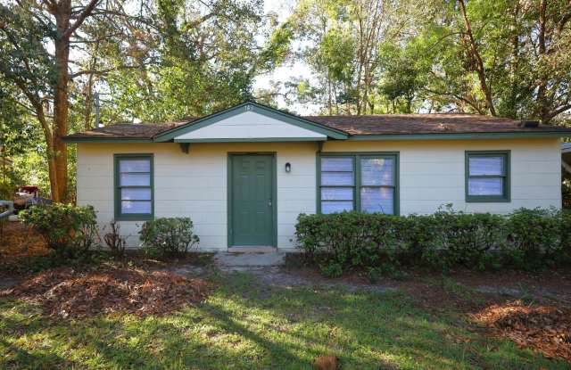 743 E Brookwood Dr (HVP)