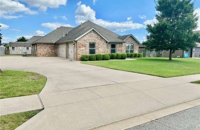 Photo of 5811  S 67th  ST