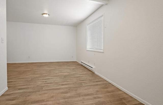 400 Bruce St Unit D12