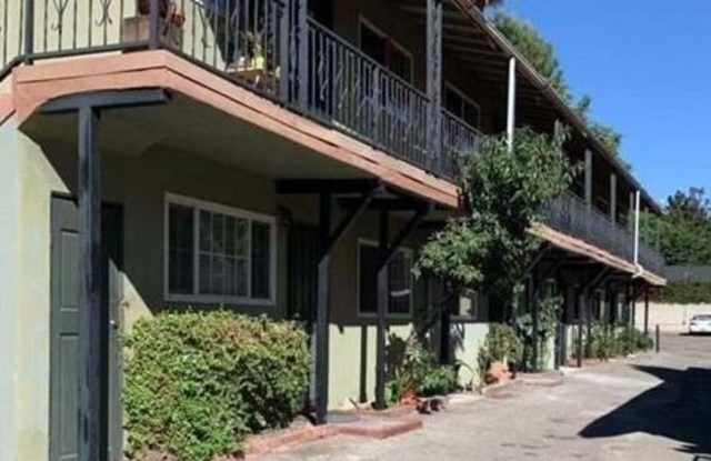 Photo of 253 E Villa Street