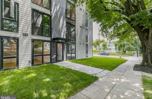 Photo of 2601 30TH Street NE unit: 6