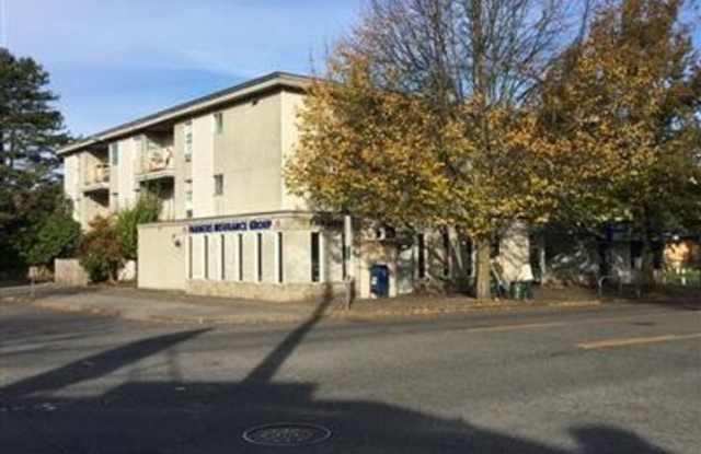 La Premiere Apartments