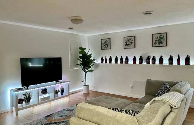 825 Rundquist Way - The Cedars Hideaway: Tranquil Retreat in Kimberly