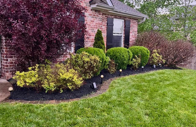 1044 Hummingbird Lane