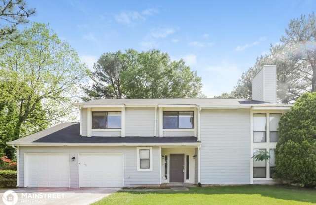 1642 Golf Overlook