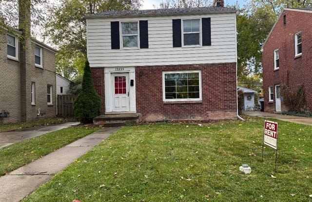 Photo of 19235 RAYMOND Street