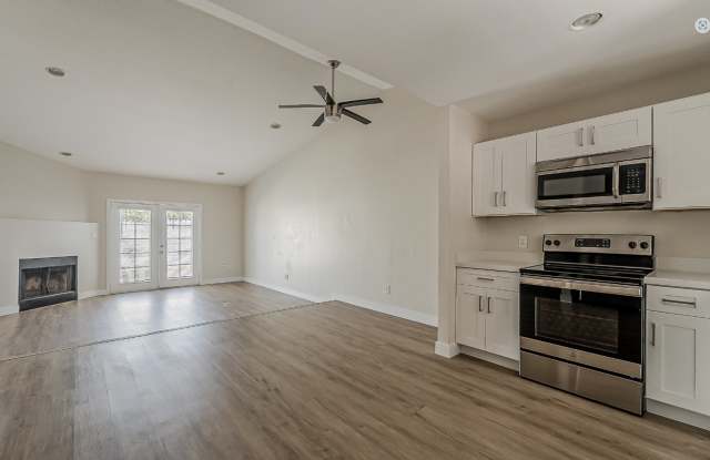 Fully Remodeled!! Low Deposit only $995.00.