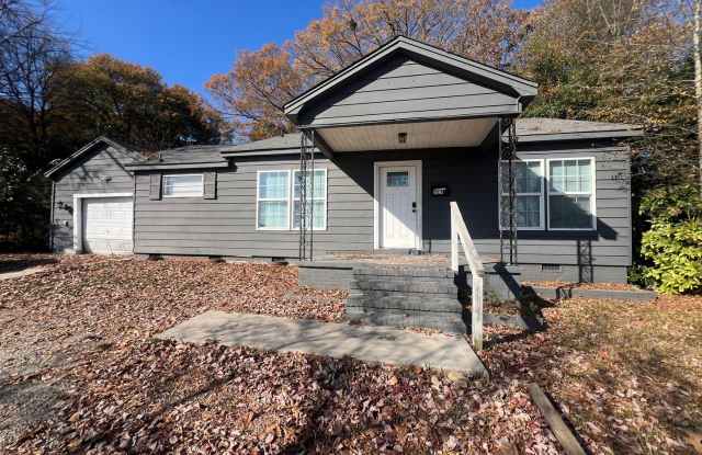 Photo of **MOVE-IN Special $500 off the 1st full month's rent with lease signed by 12/10/25**