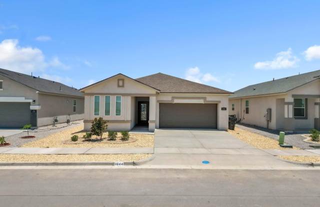 1644 Folkstone Street