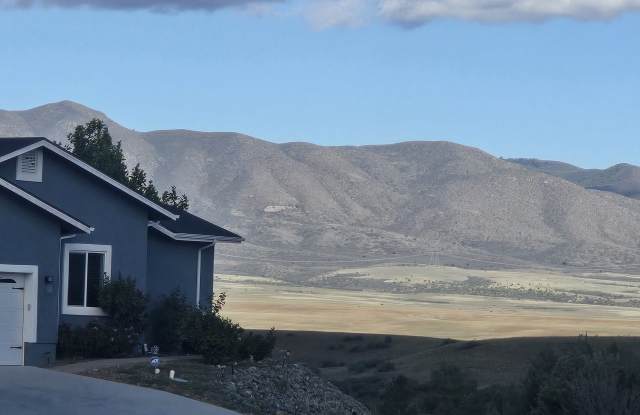 4267 North Cypress Circle