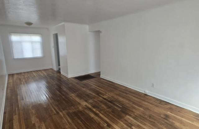 5023 Marquette Avenue Northeast