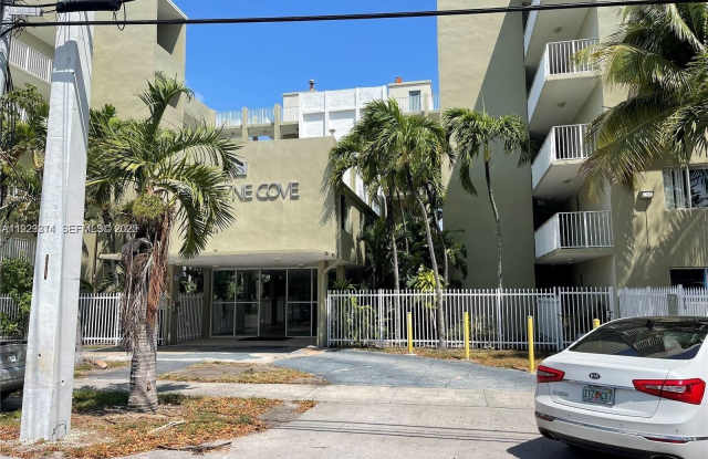 Photo of 665 NE 83rd Ter