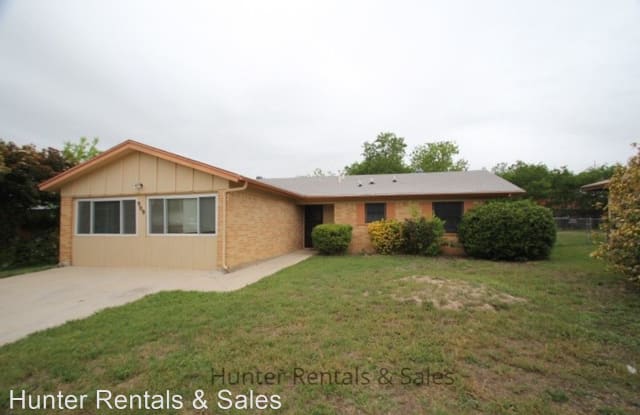 909 Edwards - 909 Edwards Street, Copperas Cove, TX 76522