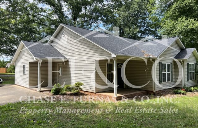 305 Vinyard Road - 305 Vinyard Road, Spartanburg County, SC 29316