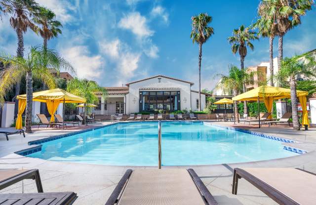 College Park Apartment Homes