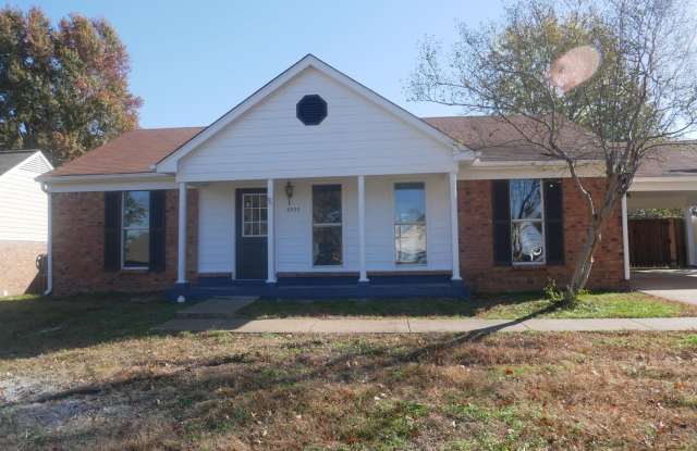 6530 Jamestown Ave Horn Lake, MS