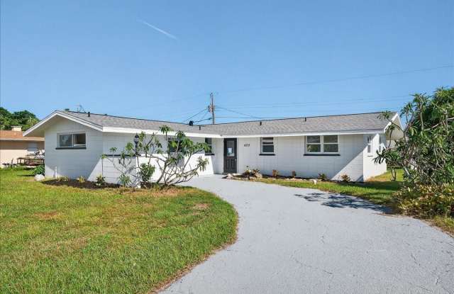 Photo of 420 PALM CREEK DRIVE