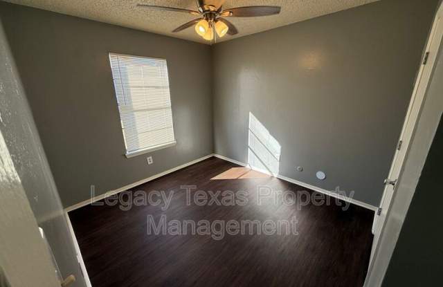 Photo of 1714 Short ST - 1714 Short ST Unit A