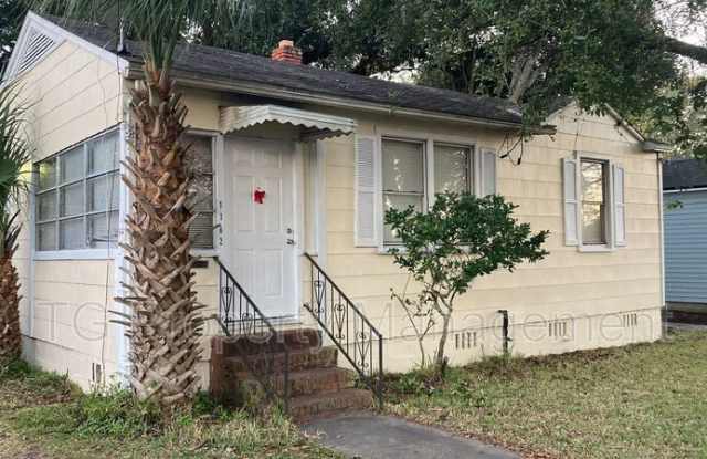 1162 West 13th Street