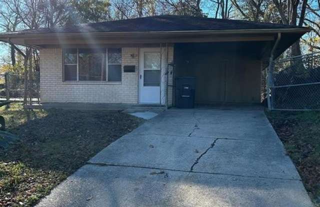 1917 Dove Street