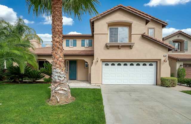 Modern 5 Bedroom in Paseo Del Sol