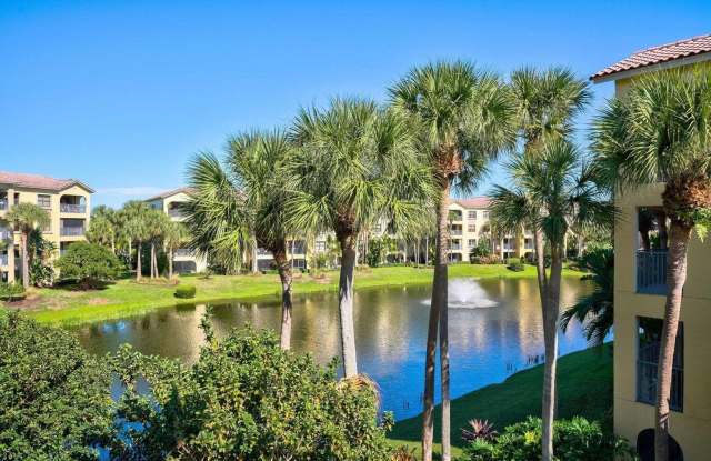 300 Uno Lago Drive