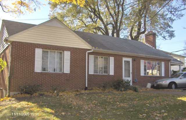 3 Bedroom 1 Bath Duplex