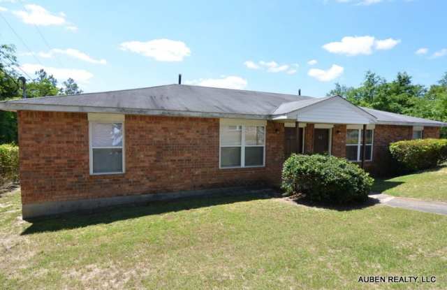 SECTION 8 ACCEPTED Charming 2-Bedroom Home in Hill Place on Walden Drive