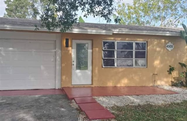 4505 SW 24th Street - 4505 Southwest 24th Street, Broadview Park, FL 33317