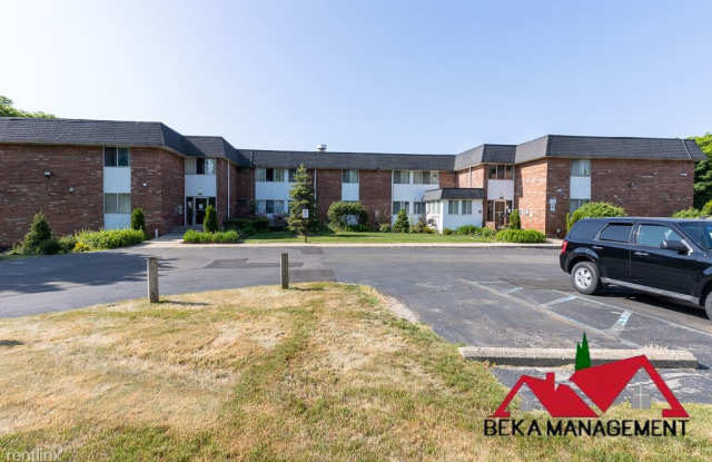 191 W Kennett Rd