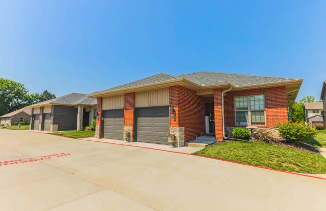 NEW LUXURY 2 BED 2 BATH 1 CAR GARAGE DUPLEX