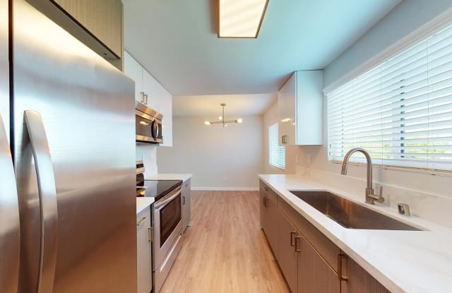 Photo of CitiZen Beach Collection on Juanita