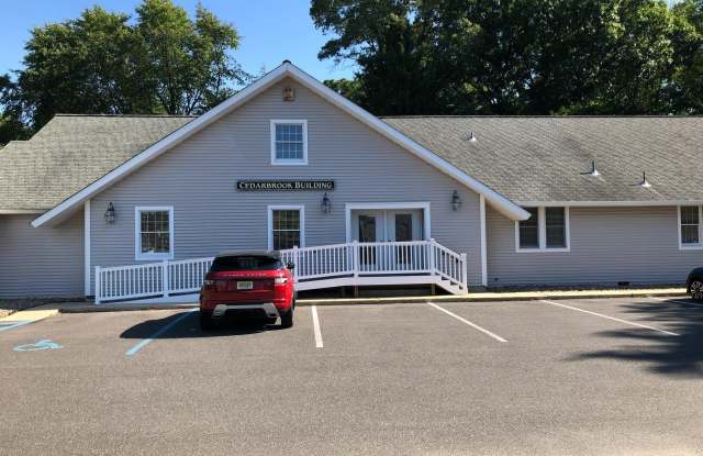 Photo of 99 TAUNTON Road