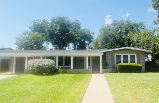 Photo of 2640 Colorado Ave