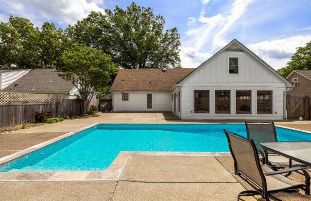 Photo of 1879 Corbin Rd