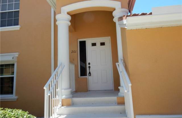 13831 Eagle Ridge Lakes Drive unit: 201