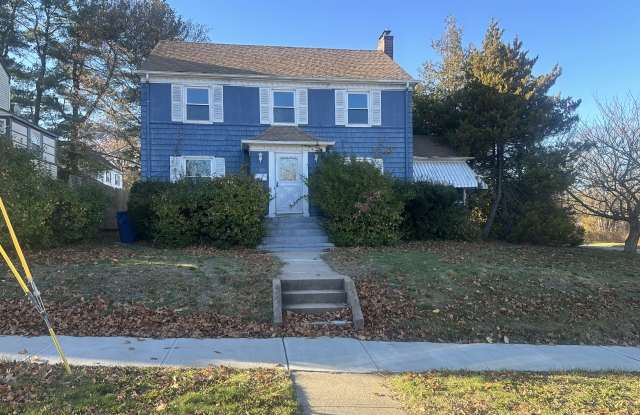 Photo of 530 Bellevue Road