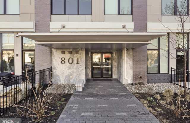 801 N FAIRFAX ST #318