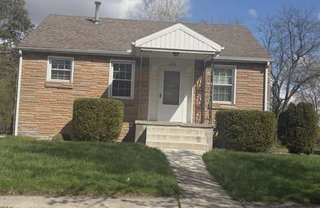 Five Bedroom Home Located Near BGSU
