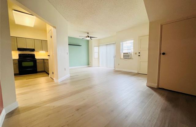 95-1032 Ainamakua Drive unit: F