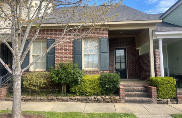 1918 Woodberry Avenue - 1918 Woodberry Avenue, Shreveport, LA 71106